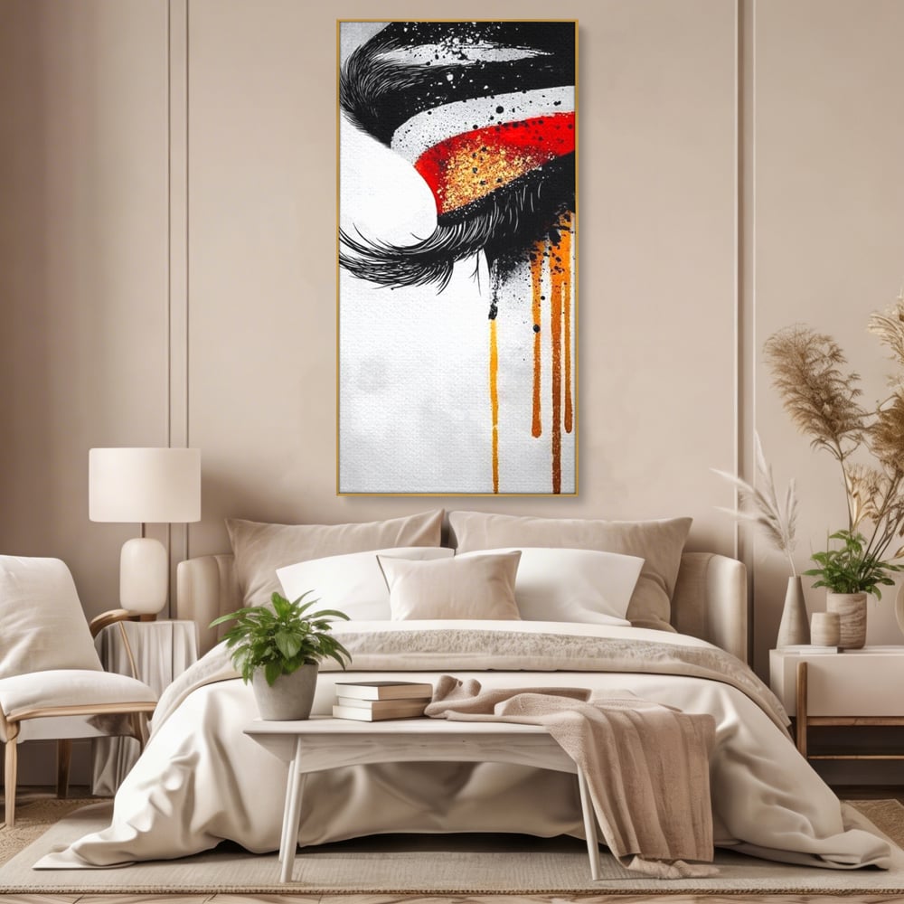 Tablou canvas cu tablou canvas cu ochi stilizat, in rama de aluminiu auriu, pe perete intr-un dormitor
